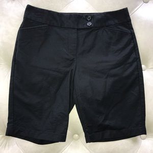 Ann Taylor Curvy Fit Bermuda Shorts Size 6